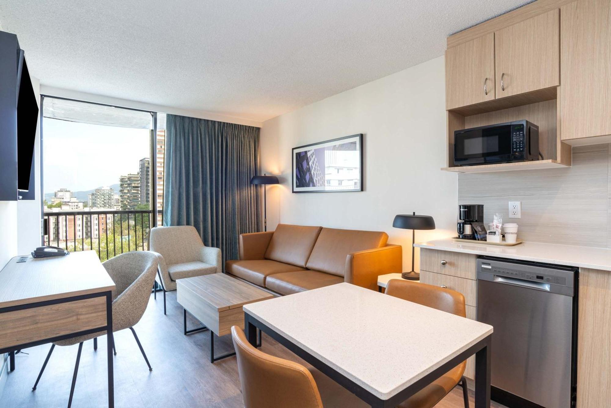 Sandman Suites Vancouver On Davie Exteriér fotografie